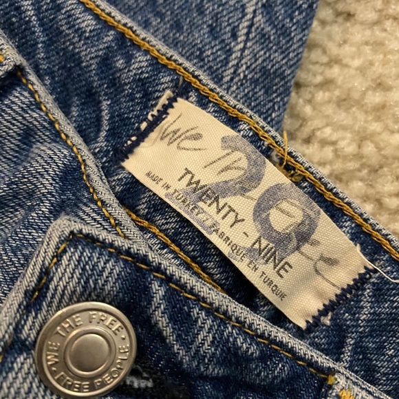 Free People Ripped Mid Rise Boyfriend Jeans - Picture 4 of 4